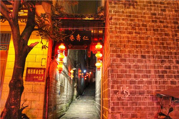 最新民用科技产品揭秘，小巷中的隐藏宝藏