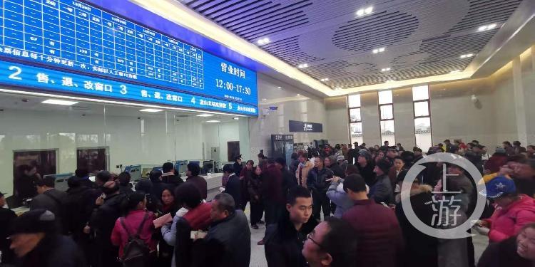 黔张常铁路咸丰段最新进展，自然美景探索之旅