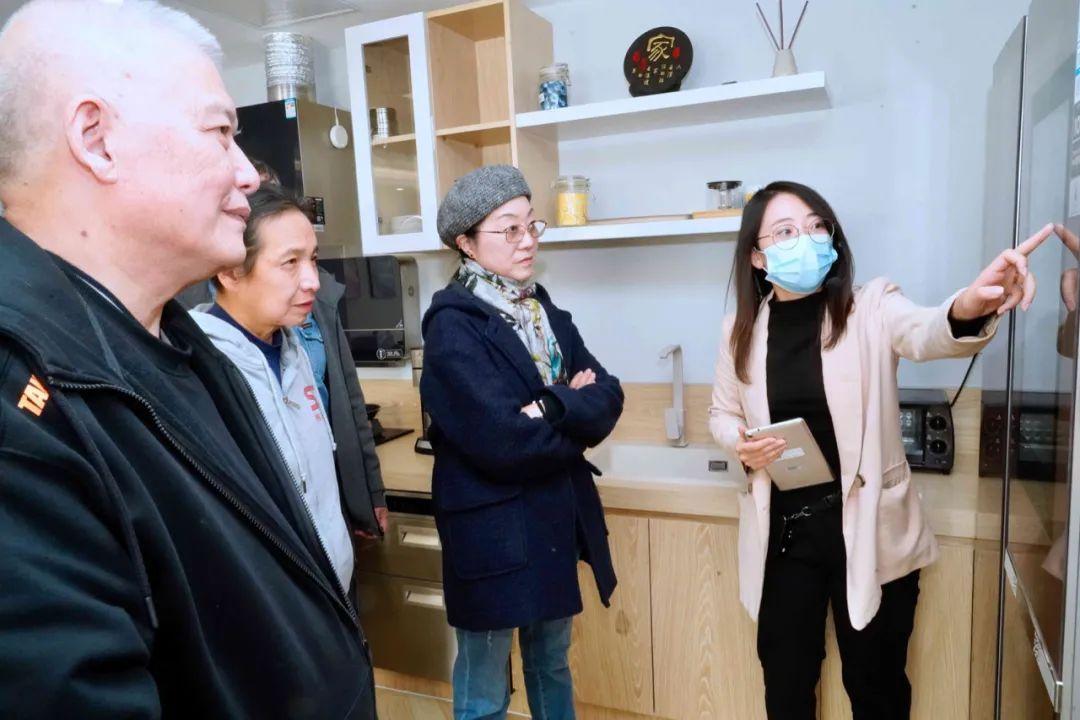 探寻小巷中的宝藏，揭秘2025年新款冰箱的独特魅力