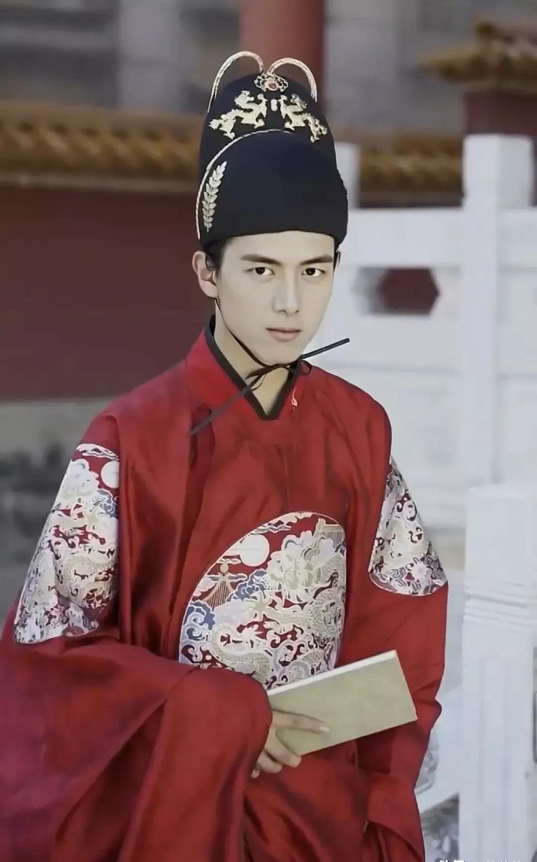 杨紫最新代言广告魅力闪耀全场，重磅更新，无限魅力展现！