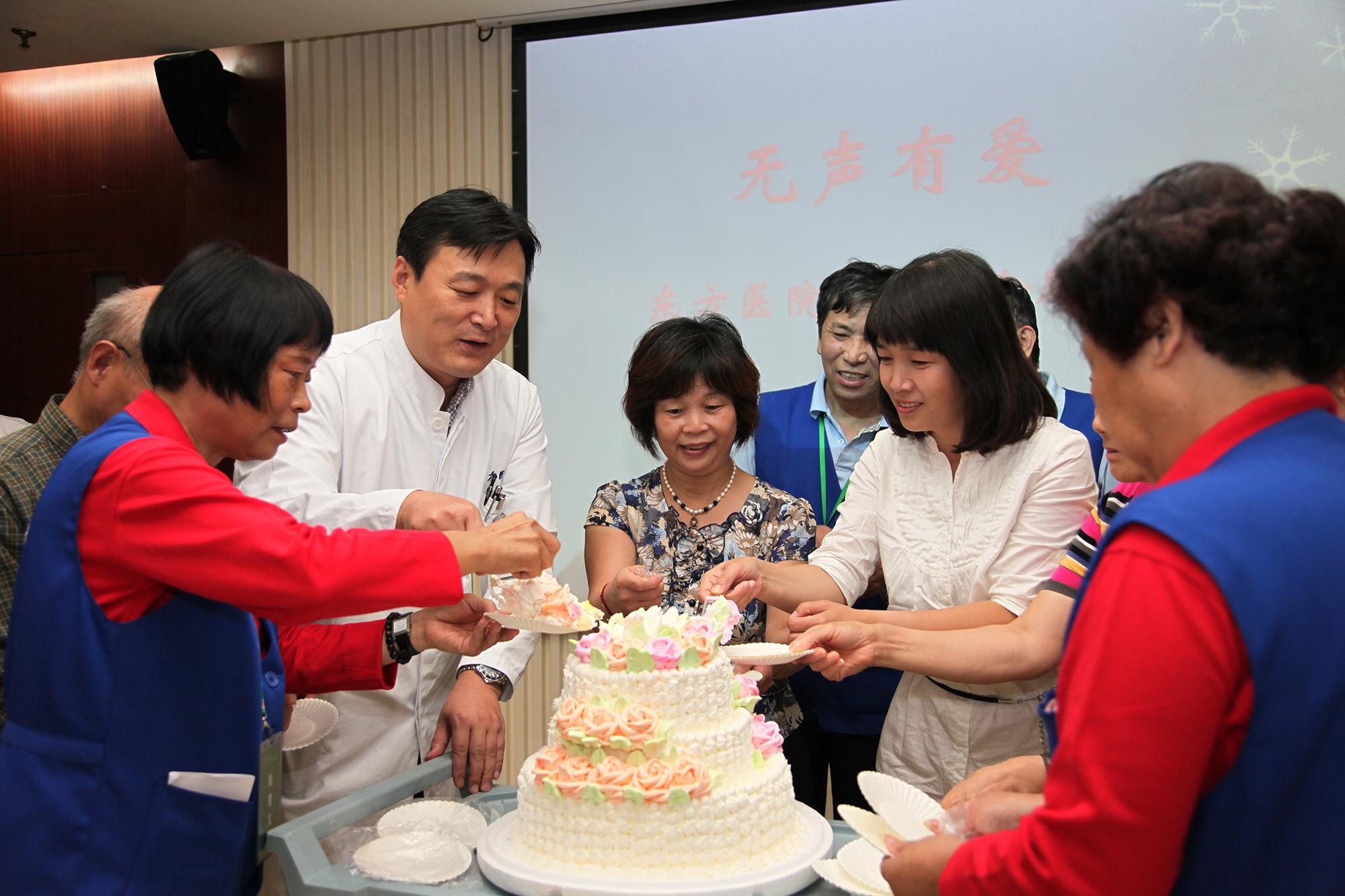 武汉地铁5号线最新进度揭秘，地铁线上的温情故事