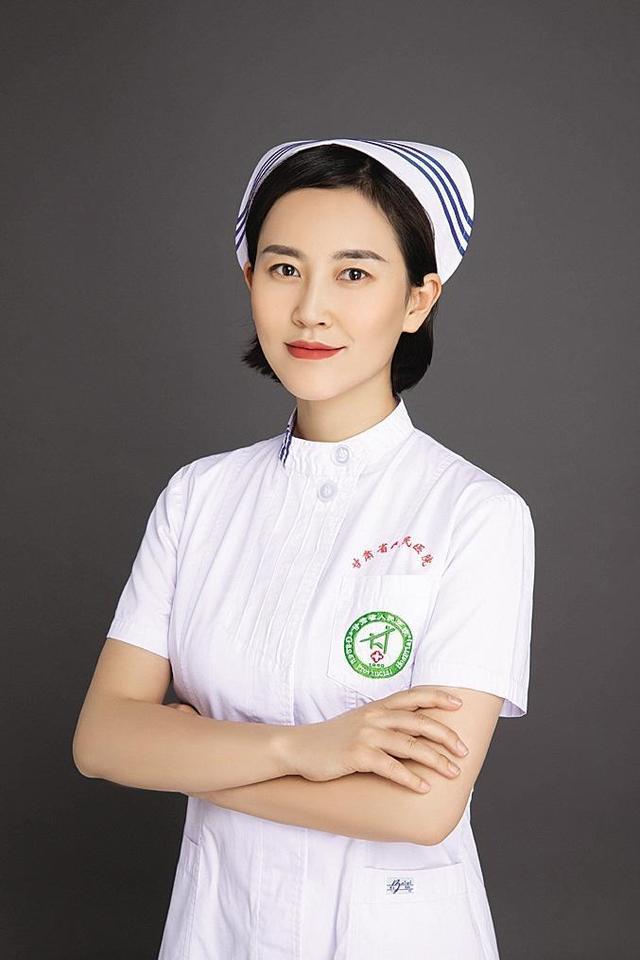 护士长肖琳的科技之旅，前沿科技产品的魅力体验