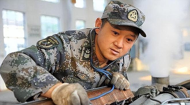 兵王陆天星，自信之巅的蜕变与成长之路最新章节