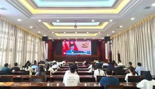 黔西南州委书记励志前行，开启发展新篇章
