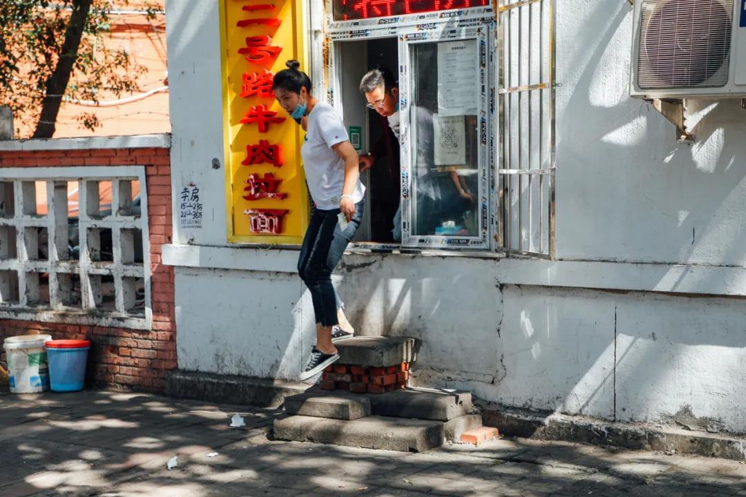 探索宝藏之地，最新挖井与小巷深处的特色小店