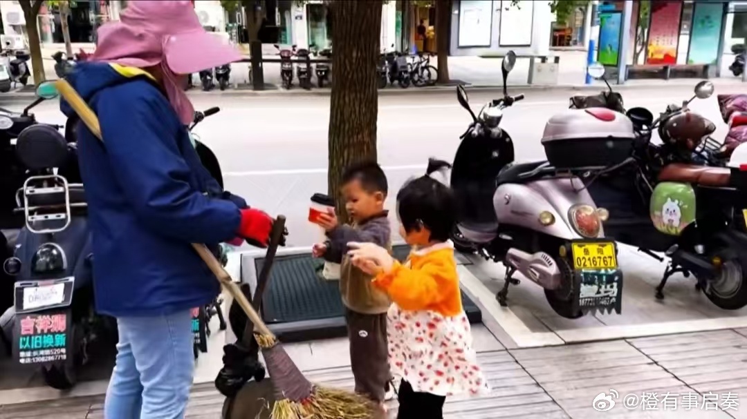 优艾最新，城市生活的温馨日常