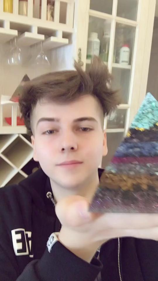 晶哥哥的最新照片,友情与陪伴的美好瞬间