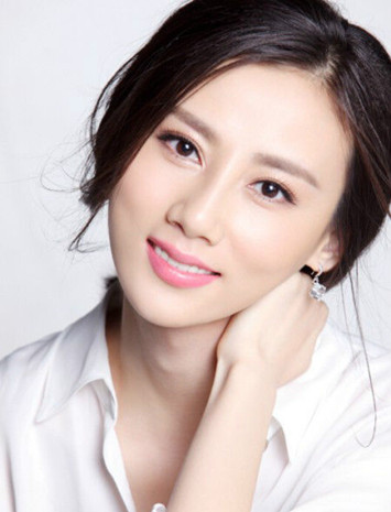 科技之光,演员荣蓉倾力推荐的高科技新品,照亮生活每个角落