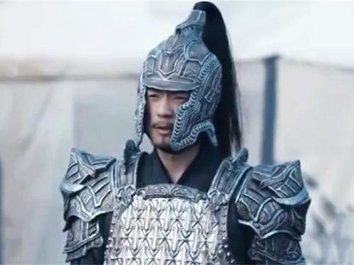 武士电影，小巷中的隐秘宝藏探索