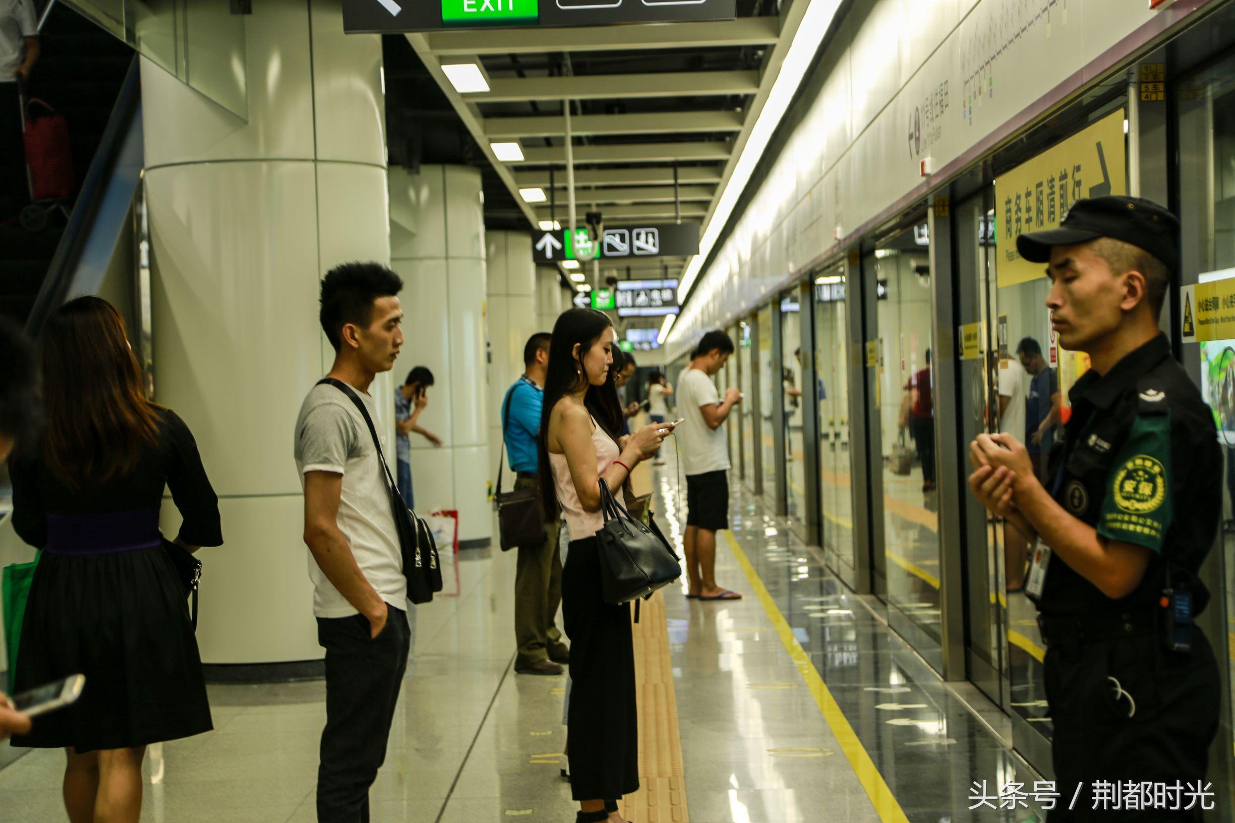 多喜爱上市，小巷特色小店的惊喜之旅