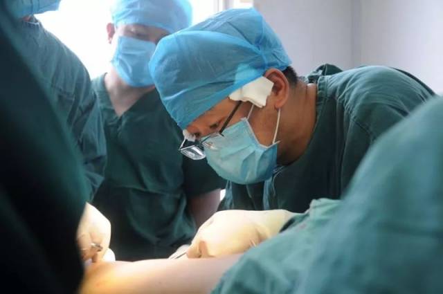 包皮手术最新技术,包皮手术最新技术与小明的奇妙经历