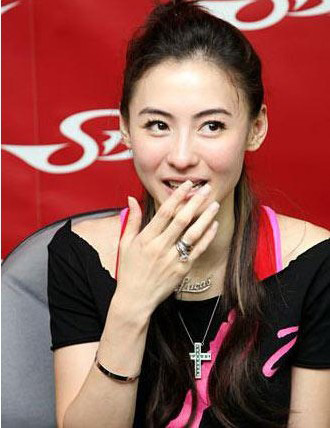 张柏芝最新新闻,多元视角下的公众焦点热议