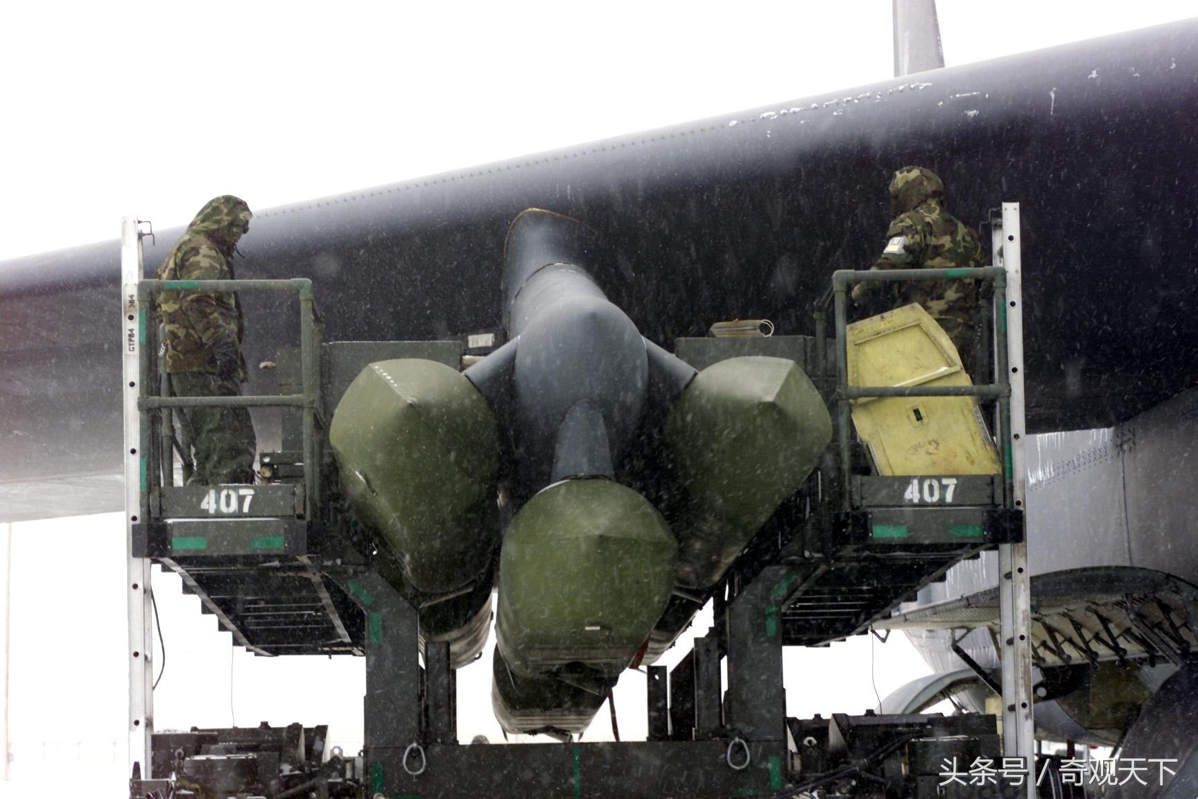 科技魅力下的个性风采,QQ头像女最新潮流展示