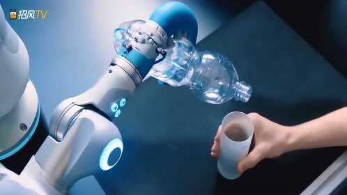 最新名人科技产品引领未来生活潮流，触手可及的未来生活