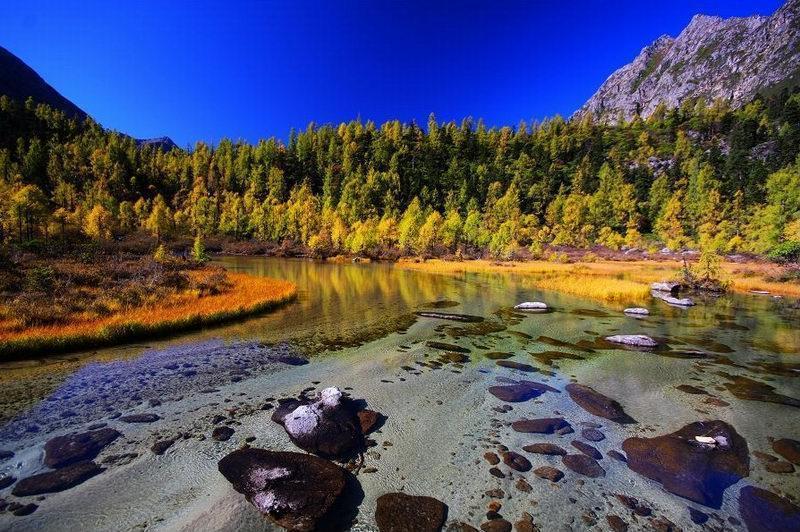 最新企业注册,自然美景中的探索之旅