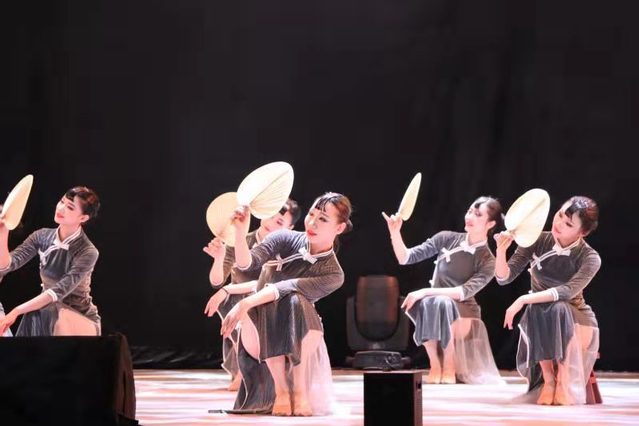 最新舞蹈歌曲揭秘，小巷深处的音乐舞蹈宝藏