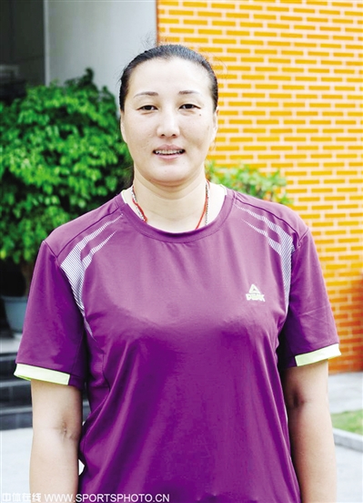 女排新星王丽娜的最新动态与技能学习指南