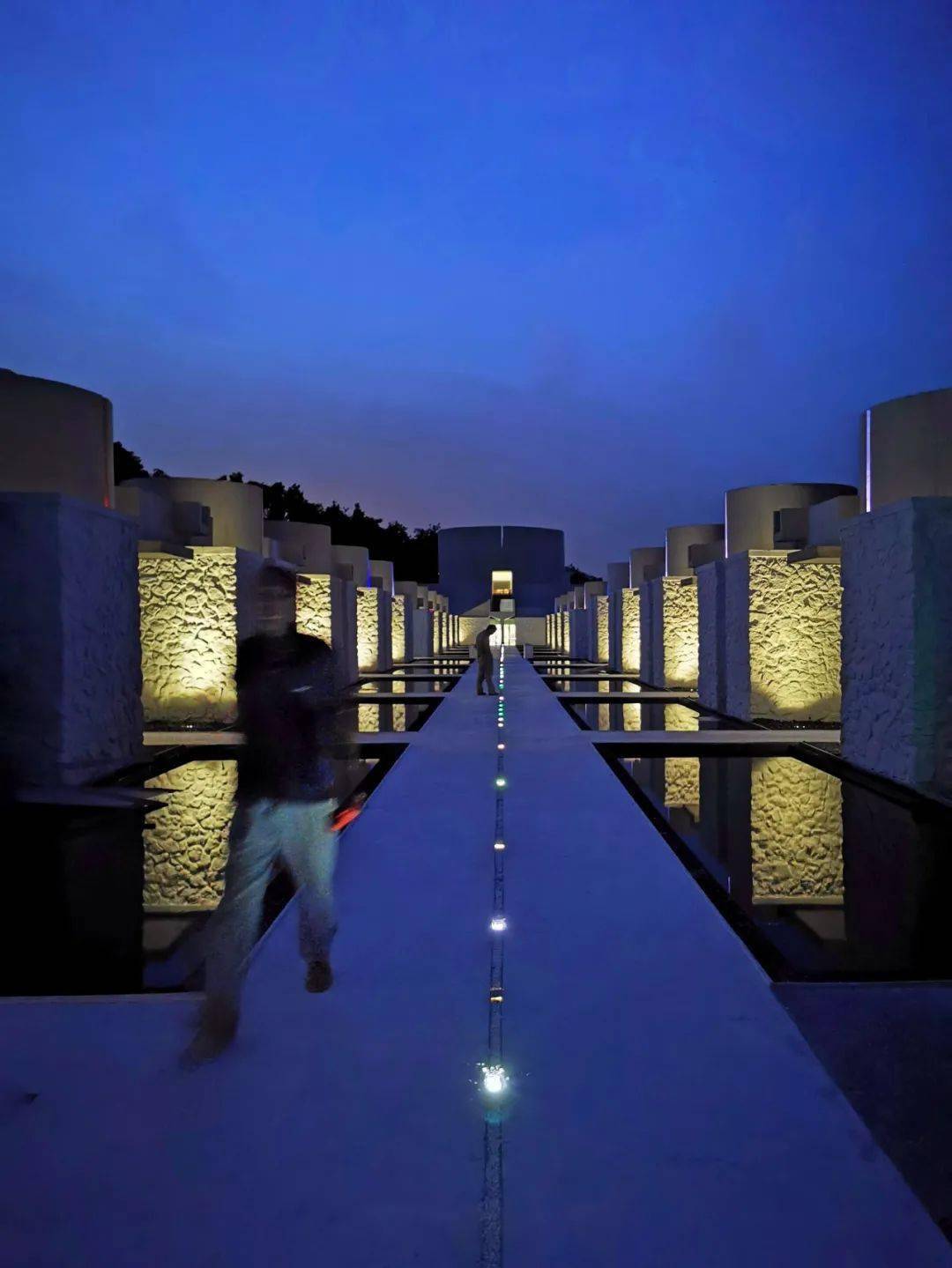 爱琴海最新秘境,小巷中的隐秘宝藏等你来探索