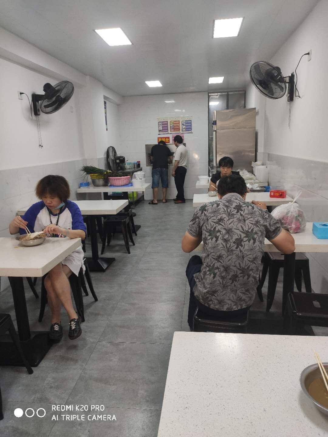 大表哥最新，小巷深处的独特风情