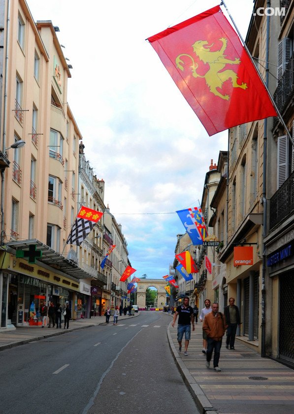 里昂疫情下的隐秘风情与小巷中的独特小店揭秘