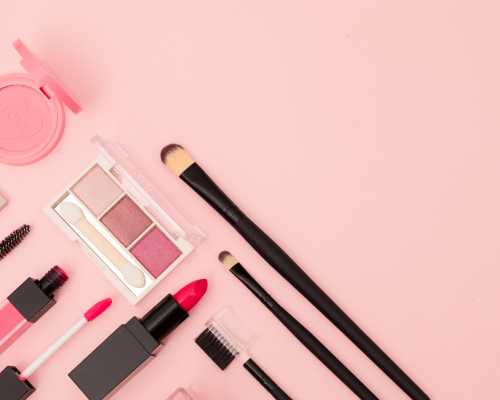 时尚变迁下的女性用品发展论述,最新女用品趋势解析